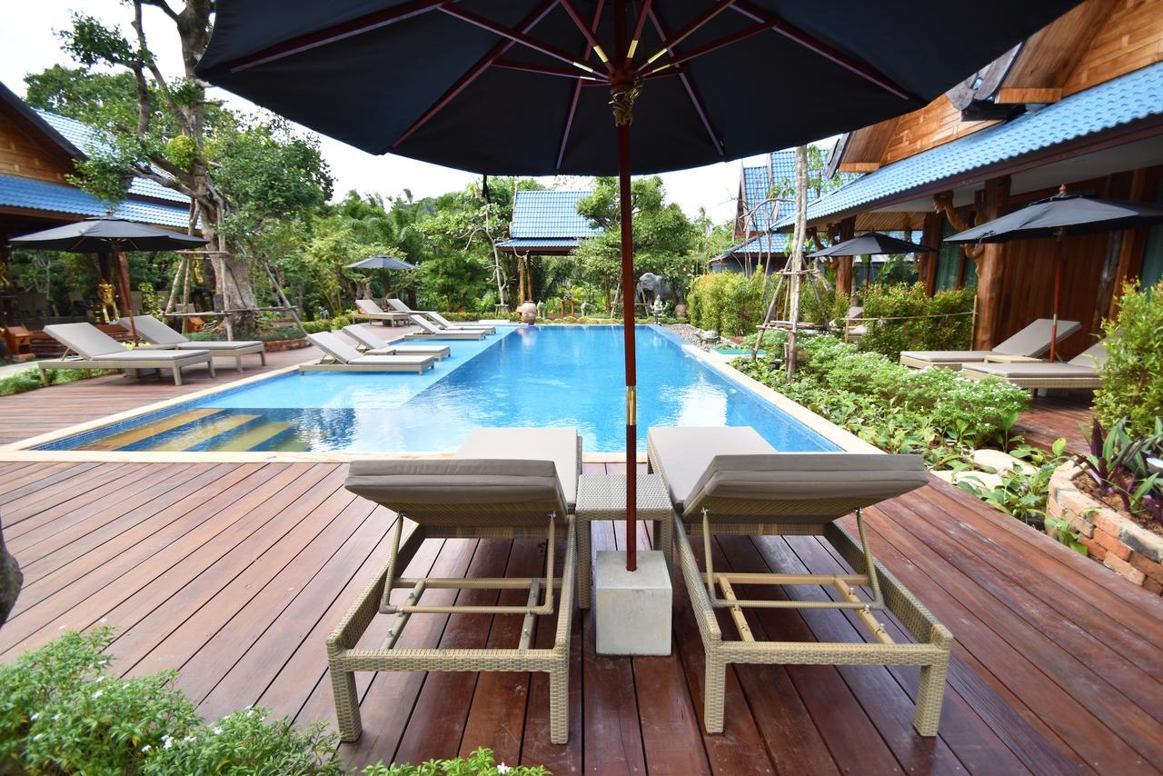 The Nine Thipthara Klongson Resort Ban Nong Thale Extérieur photo