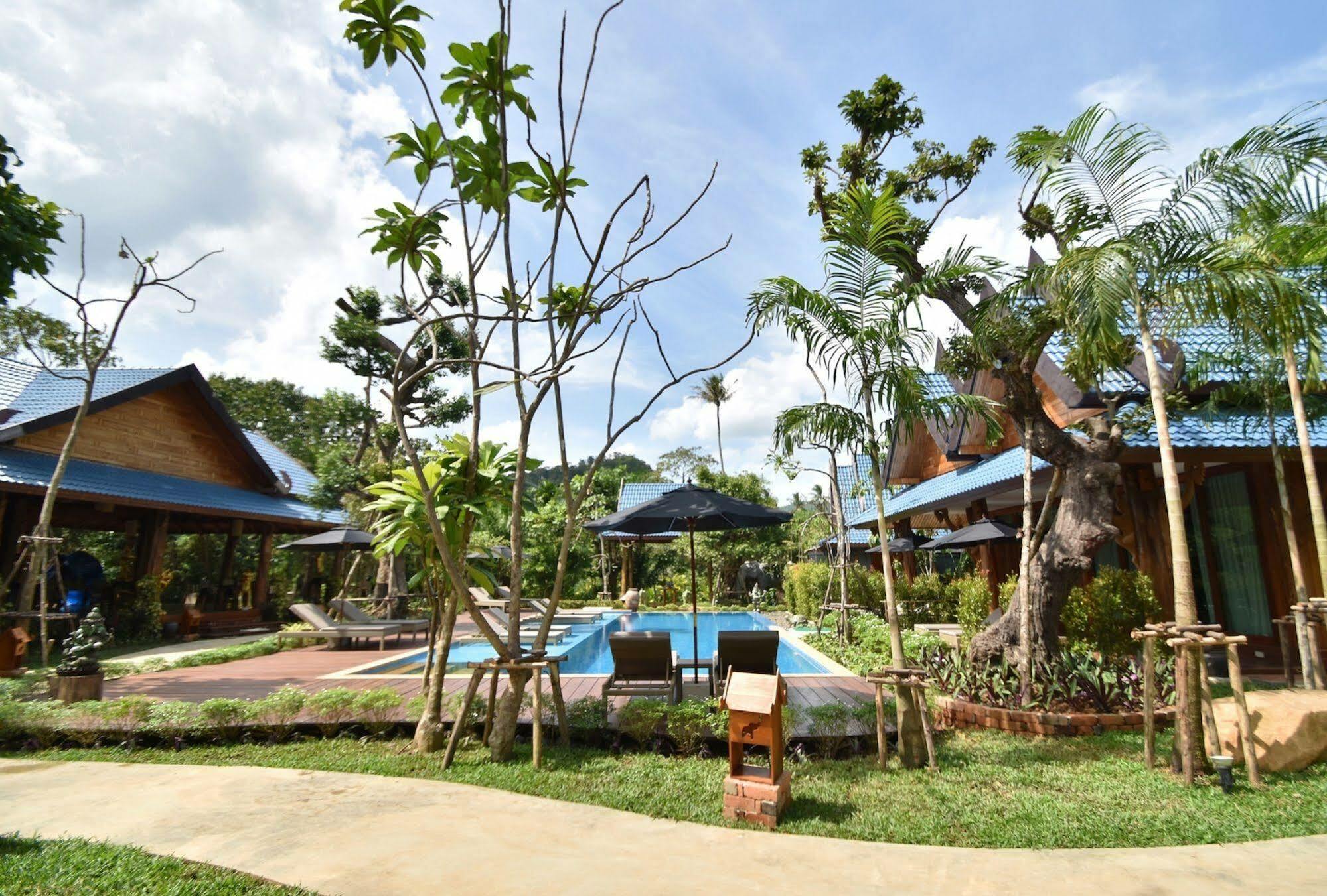 The Nine Thipthara Klongson Resort Ban Nong Thale Extérieur photo