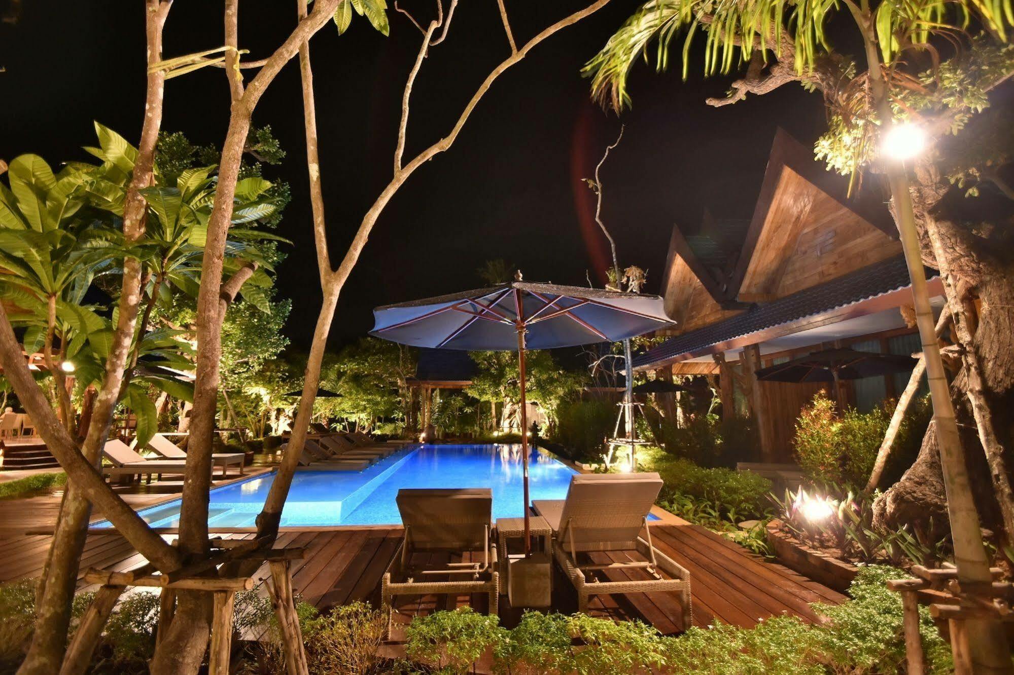 The Nine Thipthara Klongson Resort Ban Nong Thale Extérieur photo
